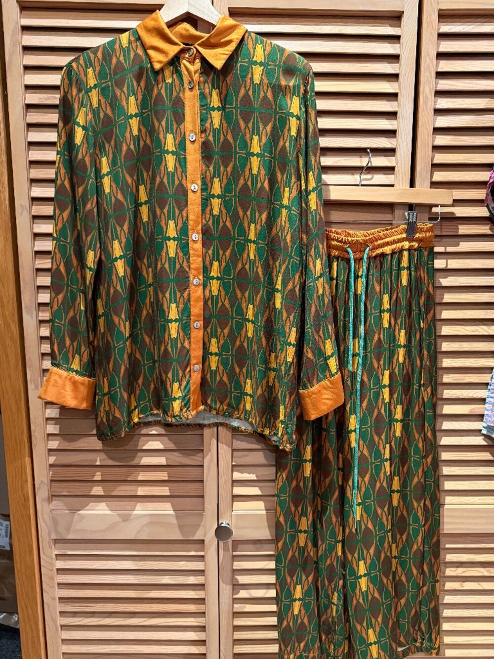 Italian Lounge Set in Gold/Orange and Forest Green NWT